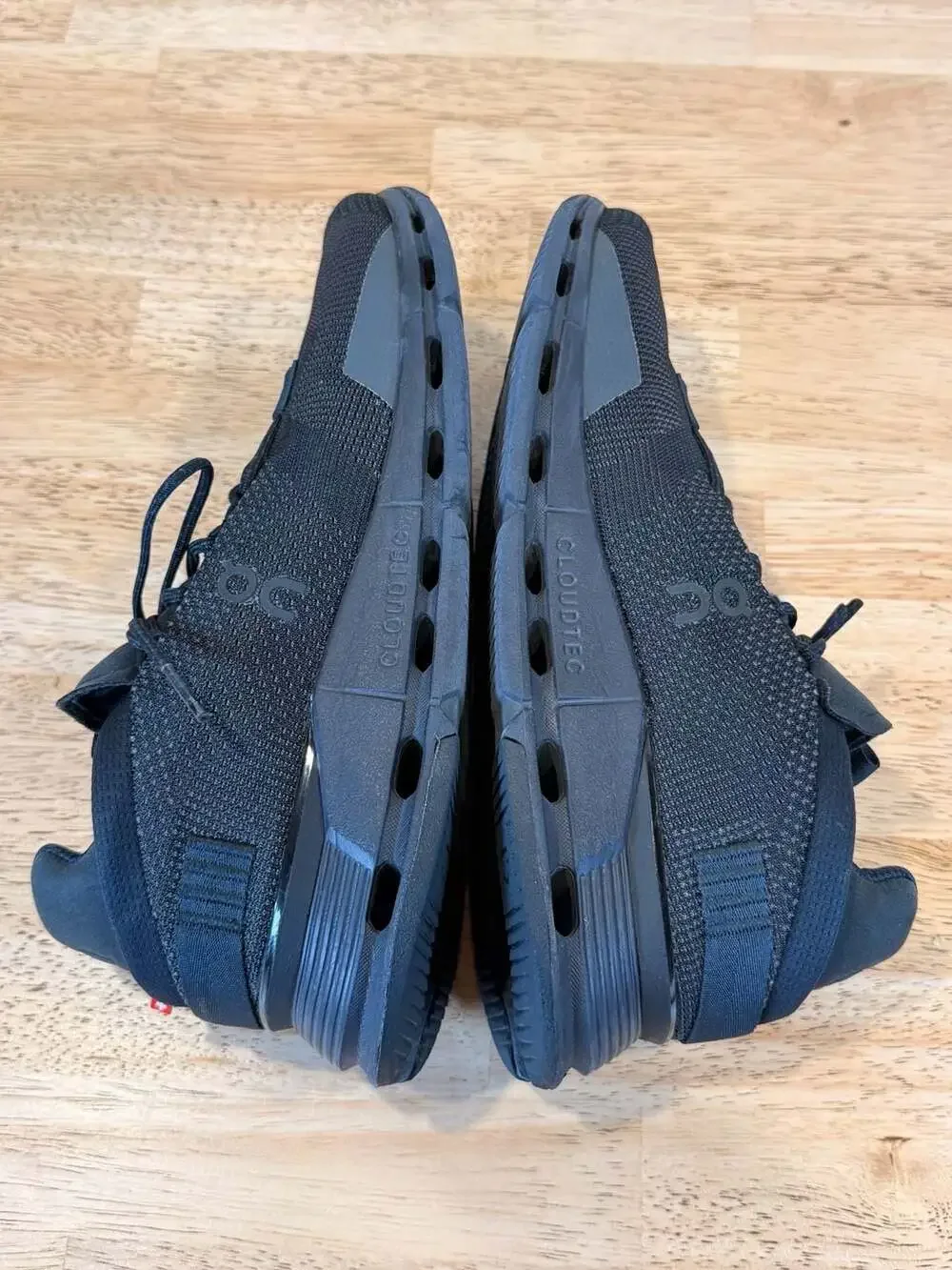 ON Cloudnova Running Shoes Black/Eclipse Women’s Size 10.5